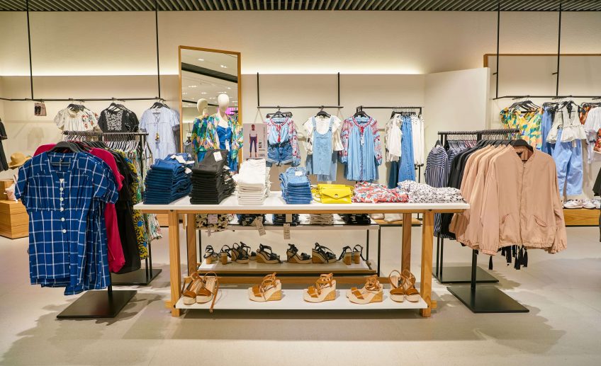 How Zara Is Using In-Store Tech To Improve Its Customer Experience ...